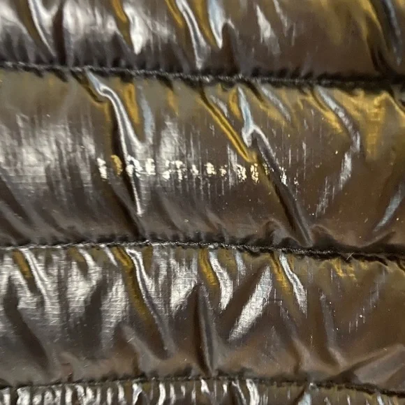 Patagonia men's Down Sweater Vest - Picture 3 of 4